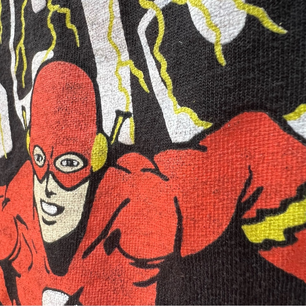 The Flash Black Graphic Tee - Picture 5 of 9